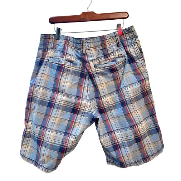 Aeropostale Men's Size 34 Casual Preppy Plaid Shorts Beige, Blue, Red, Khaki A87 - Picture 2 of 8